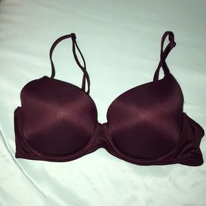 Victoria’s Secret PINK lightly lined bra